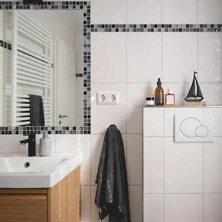 Дом отдыха Design-fewo Fleesensee, Wallbox, Sauna, Terrasse *