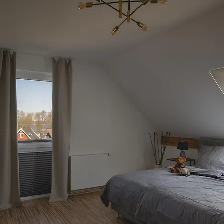 Design-fewo Fleesensee, Wallbox, Sauna, Terrasse Дом отдыха *